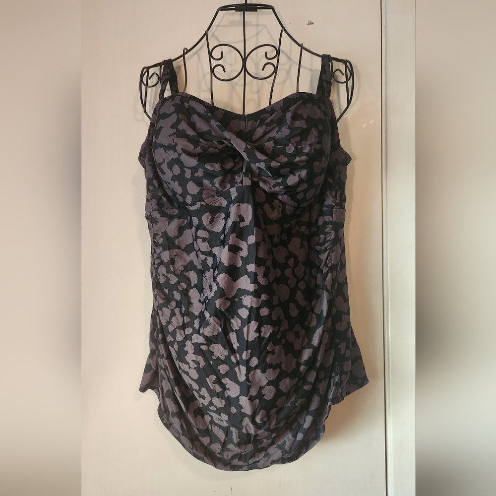 Merona Black and Plum Swim Top